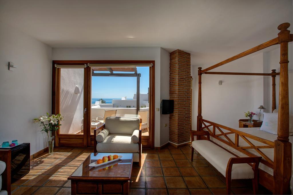Boutique Hotel El Tio Kiko Agua Amarga  Exterior photo